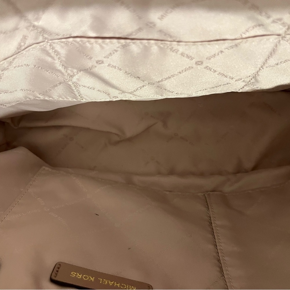 Michael Kors Beige and Gold Logo Tote used good condition - Picture 8 of 12